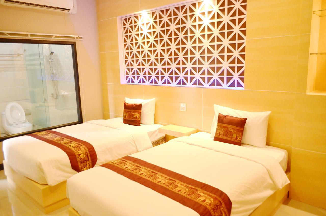Thatluangview Hotel Vientiane Buitenkant foto